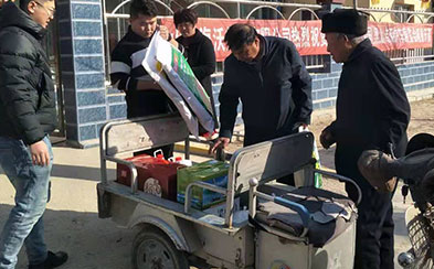 關(guān)愛(ài)貧困家庭，節(jié)日慰問(wèn)活動(dòng)